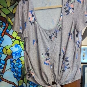 SO Gray Floral Button-Down Blouse